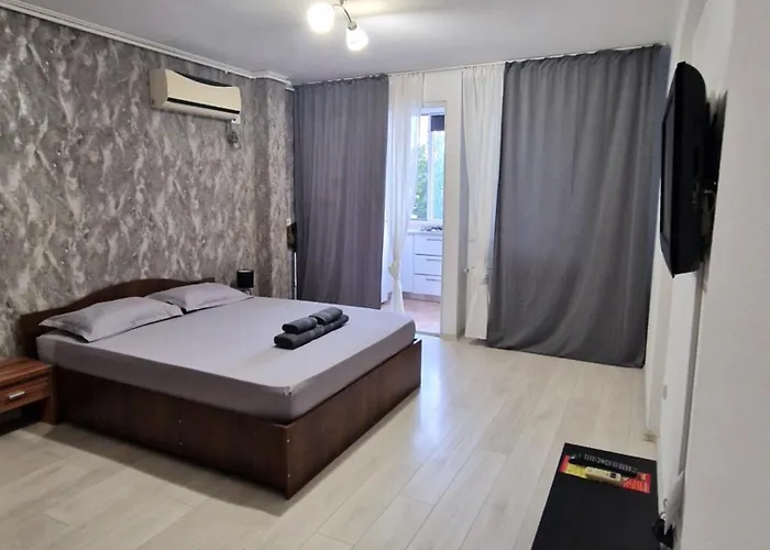 Studio Modern.